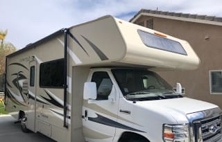 2017 Coachmen RV Leprechaun 260DS Ford 450
