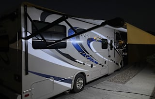 2015 Thor Motor Coach Axis 25.1