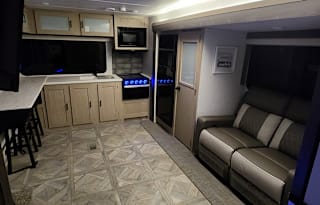<3 Couples Retreat <3 2024 Wildwood w/ Delivery