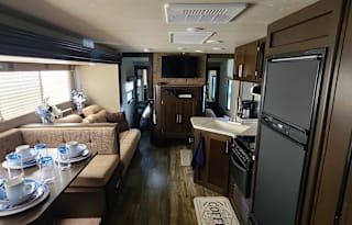 Relax and Enjoy a Getaway in this 2016 Grey Wolf!