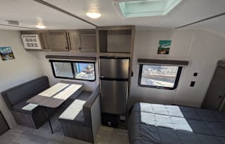 Lucinda: 2025 Sun-Lite 19RB - under 3k lbs