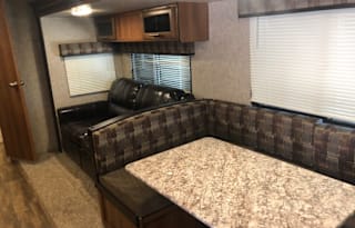 2019 Prime Time RV Avenger ATI 27DBS