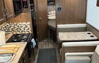 Snowbird Adventure - Fully Appointed '19 Winnebago