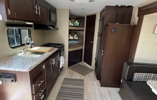 2018 KZ Sportsmen LE 231BHLE