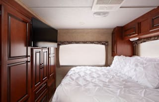 The Deca-Nomad TribeWagon: Climate Comfortable!