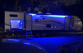 Brandon & Colleen’s Spacious Home on Wheels