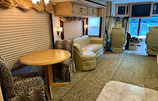 2005 Fleetwood RV Excursion 39s