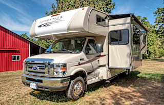Pet Friendly - 2017 Coachman Leprechaun