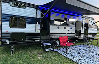 Gr8 Wolf Bunkhouse (No Wed/Thurs pickup/delivery)