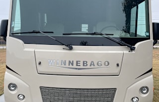 2019 Winnebago Sunstar 29VE