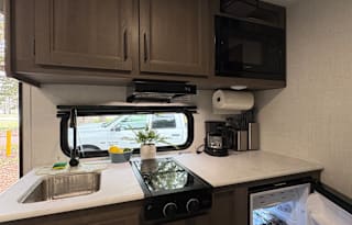 2025 Grand Design Transcend One 151BH