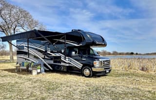 2023 Quantum LF31 Bunkhouse, Dual AC's+Solar (CA)