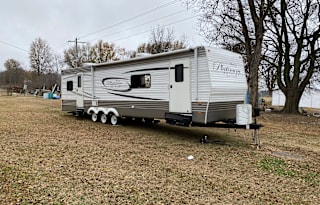 2016 Dynamax DX3 36FK