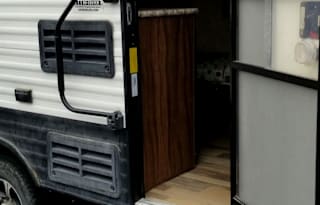 BEST Travel Trailer - Make Memories (Sleeps 5)