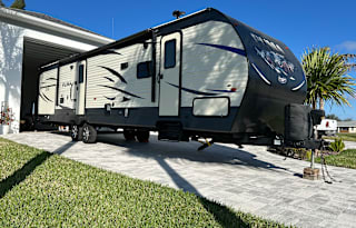 “Our Cozy Happy Place Travel Trailer Rental Puma “