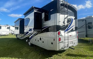CL 40 - 2022 Entegra Coach Vision XL 36A