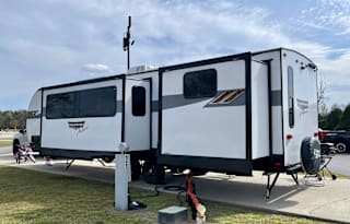 Soulseeker: Roomy & versatile 2023 model!