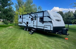 Lisa and Earl's Family Adventure RV Rental