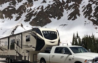 2019 Keystone RV Alpine 3700FL