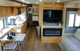 Luxury RV 2021 tiffin-private bedroom, 4 slideouts