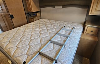 2015 Thor Motor Coach Windsport 32N
