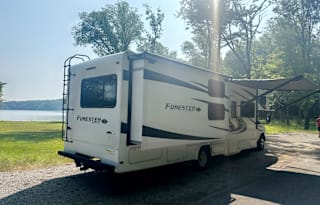 2021 Forest River RV Forester LE 3251DSLE Ford