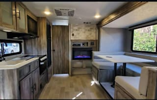 2020 Forest River Salem fsx toy hauler camper