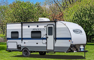 2022 Gulf Stream Ameri-Lite 197 Bunkhouse Sleeps 8