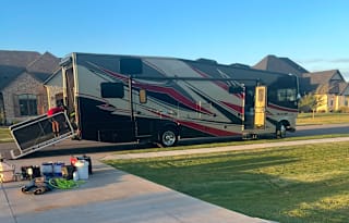 2015 Thor Motor Coach Outlaw 37LS TOY HAULER