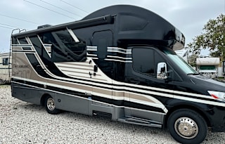 2021 Mercedes Delano 24FB