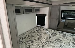 2023 Dutchmen RV Kodiak Ultimate 3021RBDS
