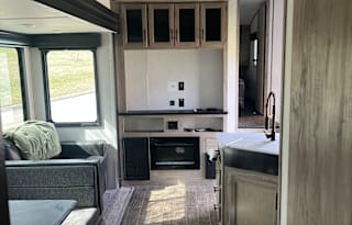 2022 Forest River RV Cherokee Arctic Wolf 321BH