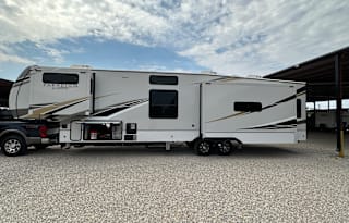 2021 Alliance Paradigm 390MP