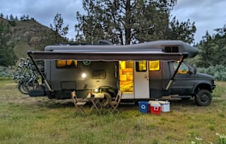 CLASS C CUSTOM 4x4 ADVENTURE MOBILE. #BORNFREE4X4