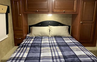 2015 Winnebago Vista 31KE