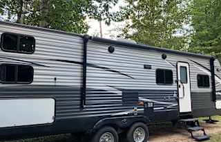 2017 Keystone Bunk house w/outside kitchen