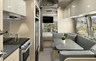 2021 Airstream RV Flying Cloud 23FB