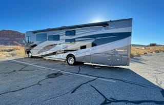 2021 Fleetwood RV Southwind 37F