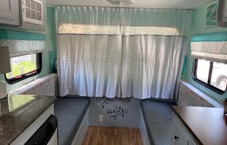 2012 Charming Mobile Air B&B