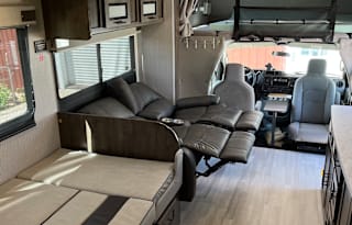 2022 RV/ Families, Couples, Friends or Business