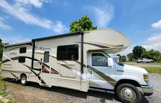 2017 Thor Motor Coach 30FE - ADVENTURE IS CALLING!