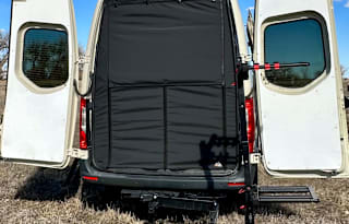 Mercedes Sprinter 4x4 Van "Sully"