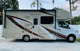 2021 Thor Motor Coach Quantum Sprinter CR24