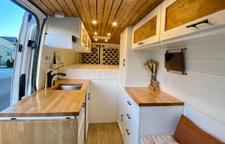 Maggie the Mercedes Heated High Roof LWB Sprinter