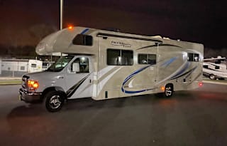 2019 Thor Freedom Elite Bertha the Big House on wheels