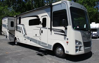 2024 Coachmen RV Mirada 35ES