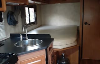 2013 Thor Motor Coach Four Winds 24C "Magic"