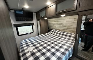 2021 Dutchmen Kodiak w/ Bunkhouse - Fully Stocked