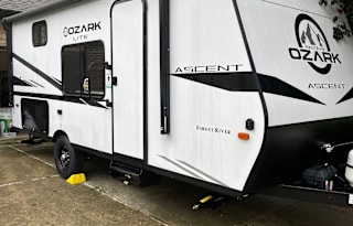 2021 Forest River RV Ozark 1650BHK