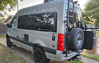 FOUR TENS- 2025 Thor Motor Coach Tranquility 19M